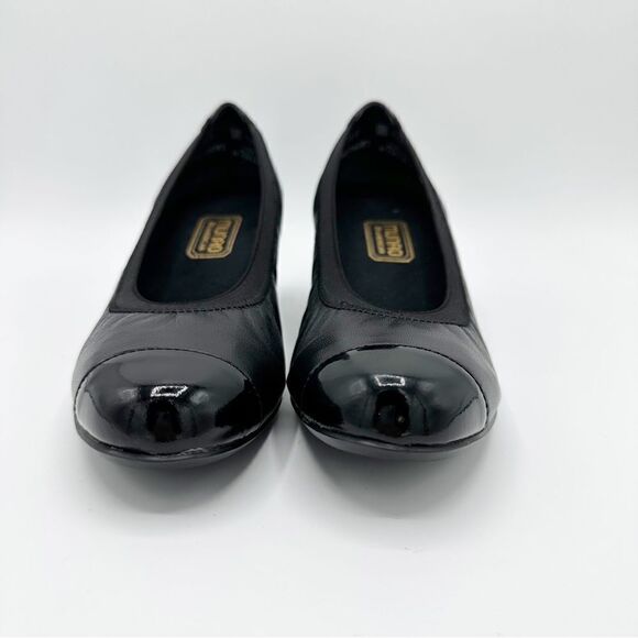 Munro Black Leather and Patent "Odette" Cap Toe Pumps Heels Sz Comfort 7.5M - Picture 4 of 16